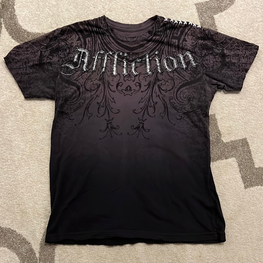 Men’s Affliction shirt